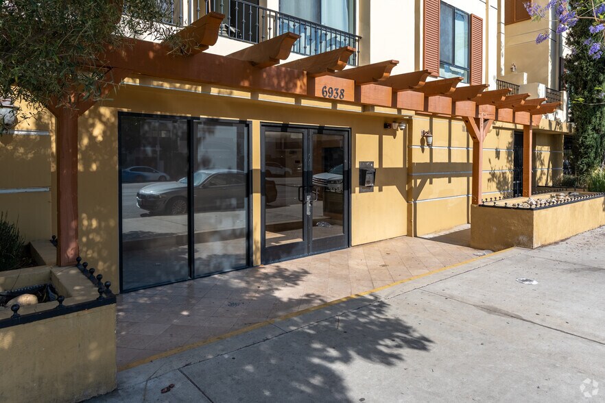 More Photos Of 6938-6950 Laurel Canyon Blvd, Los Angeles Apartments For Lease