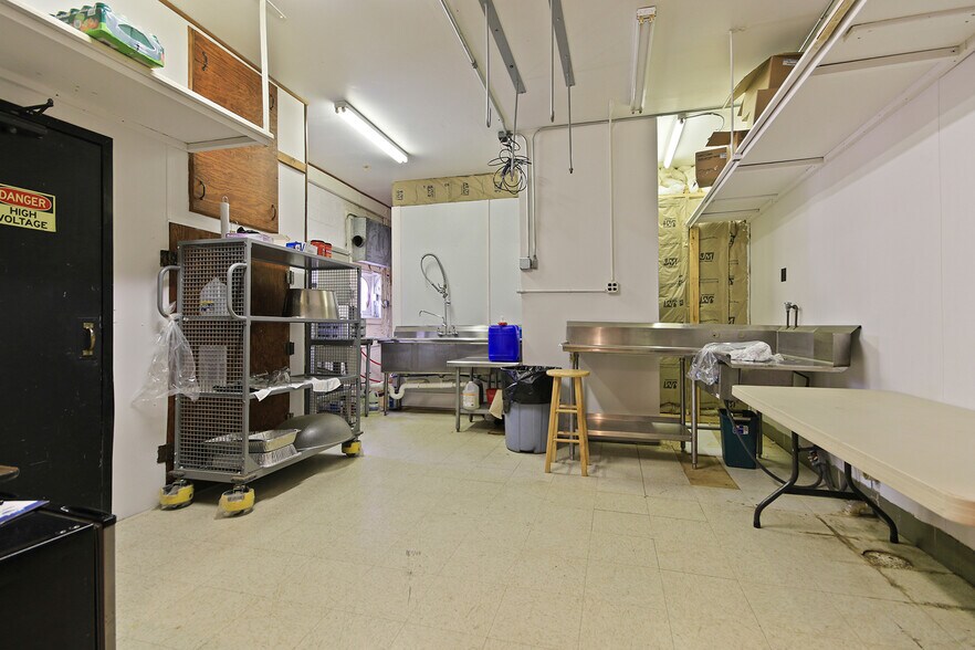 More Photos Of 105 Coal st, Mexico Specialty For Sale