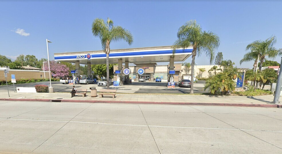 More Photos Of 625 Las Tunas Dr, Arcadia Convenience Store For Sale