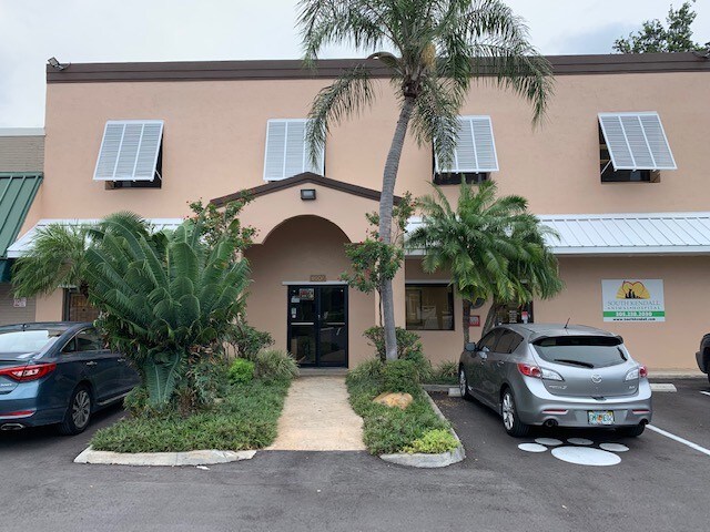 More Photos Of 9501 SW 160th St, Miami Medical For Lease