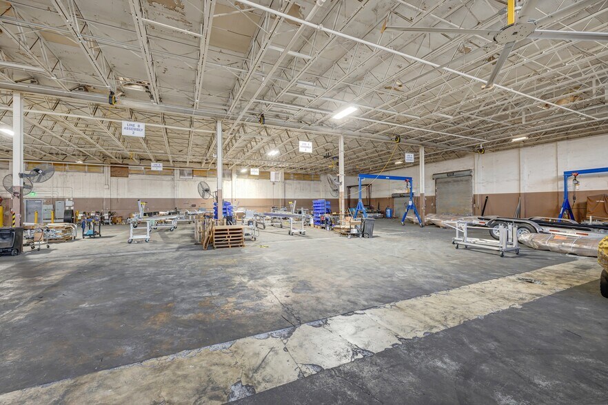 More Photos Of 14705 NW 25th Ct, Opa-locka Warehouse For Sale