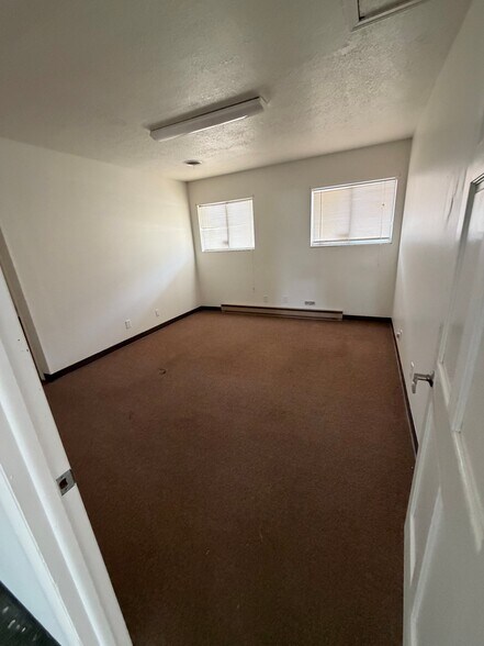 More Photos Of 815 S Main St, Bellefontaine Restaurant For Lease