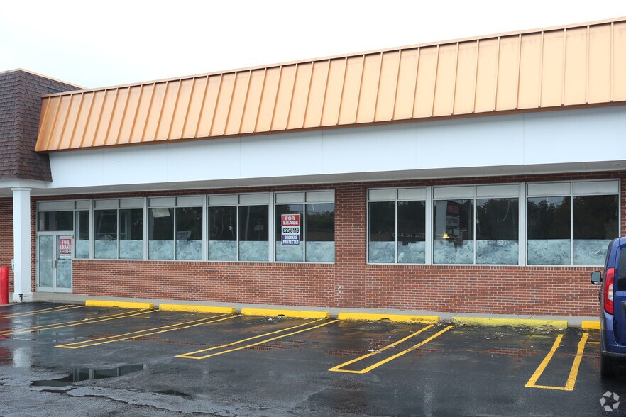 More Photos Of Rtes 104 @ Rtes. 104 & 78, Lockport Unknown For Lease