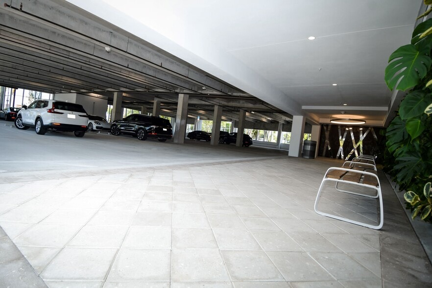 More Photos Of 7920 Miami Lakes Drive West, Miami Lakes Office For Lease