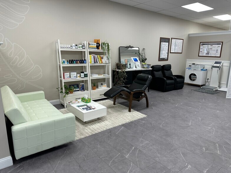 More Photos Of 198 Maine Mall Rd, South Portland General Retail For Sale