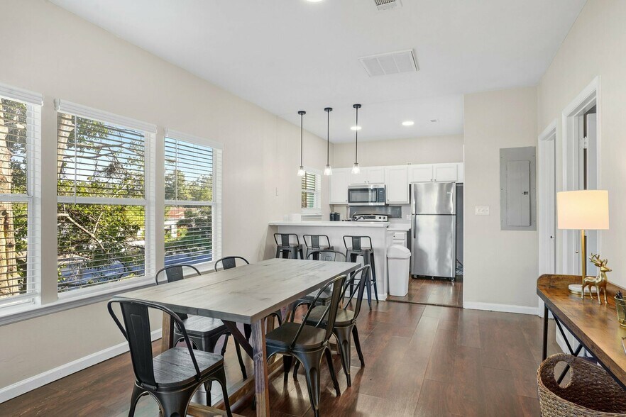 More Photos Of 1504 & 1506 S Adams #1 st, Tallahassee Apartments For Sale