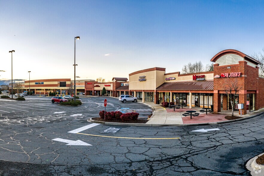 Primary Photo Of 10106-10120 Johnston Rd, Charlotte Unknown For Sale