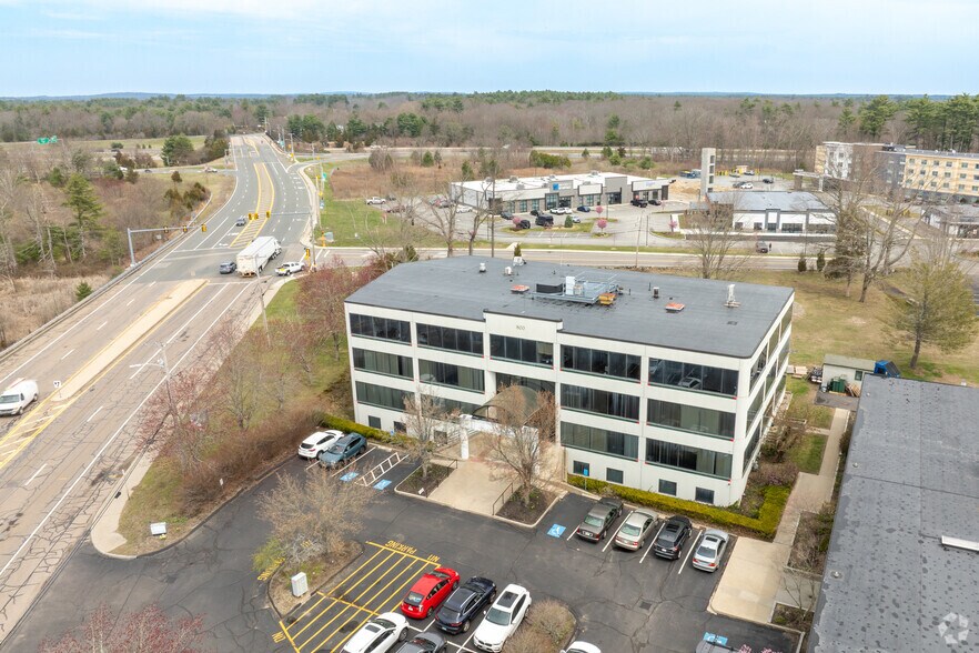 More Photos Of 800 S Main St, Mansfield Office For Lease