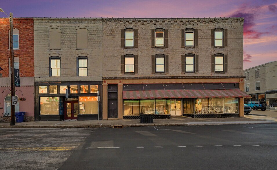 Primary Photo Of 100 S Market St, Madison Restaurant For Sale