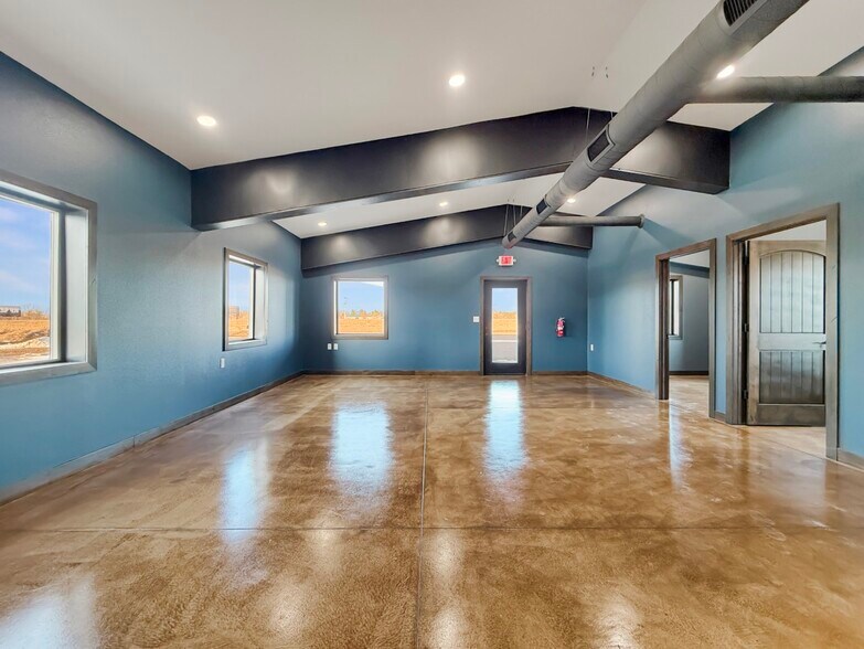 More Photos Of 3050 Highway 52 South, Minot Flex For Lease