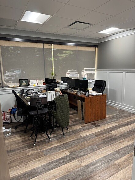 More Photos Of 201 Moreland Rd, Hauppauge Medical For Sale