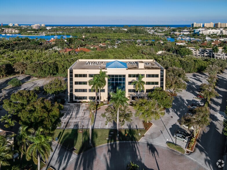 More Photos Of 140 Intracoastal Pointe Dr, Jupiter Office For Sale
