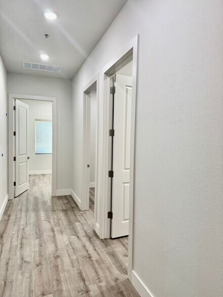 More Photos Of 3411 Cross Timbers Rd, Flower Mound Office For Sale