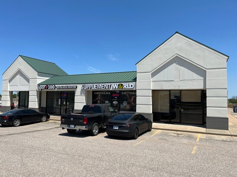 Primary Photo Of 550 N Ridge Rd, Wichita Unknown For Lease