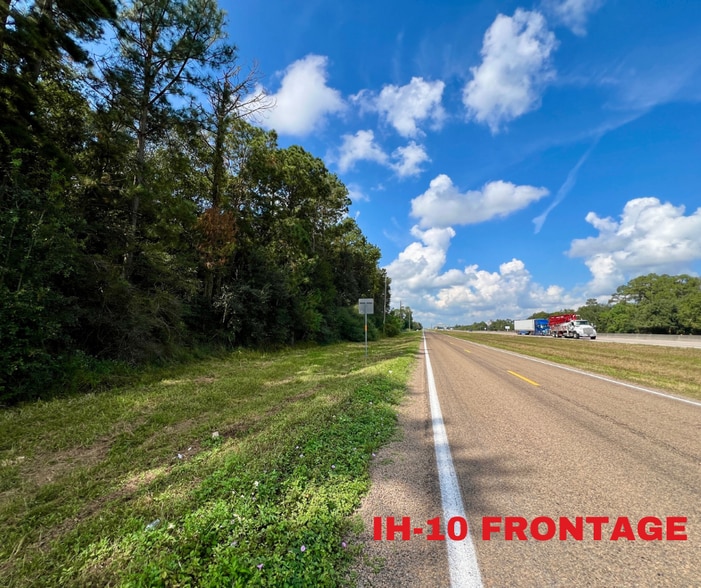 More Photos Of 14.670ac IH-10, Winnie Land For Sale