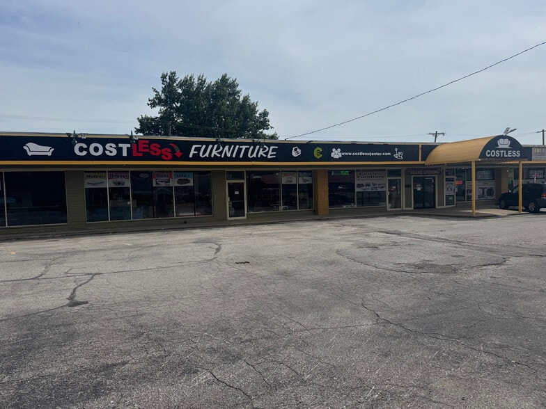 More Photos Of 6520-6526 E Pine St, Tulsa General Retail For Sale