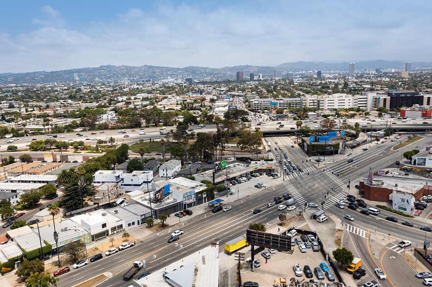 More Photos Of 8543 Venice Blvd, Los Angeles Loft Creative Space For Lease