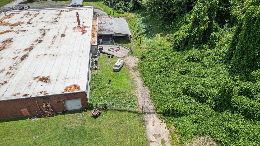 More Photos Of 625 Ocoee St, Copperhill Freestanding For Sale