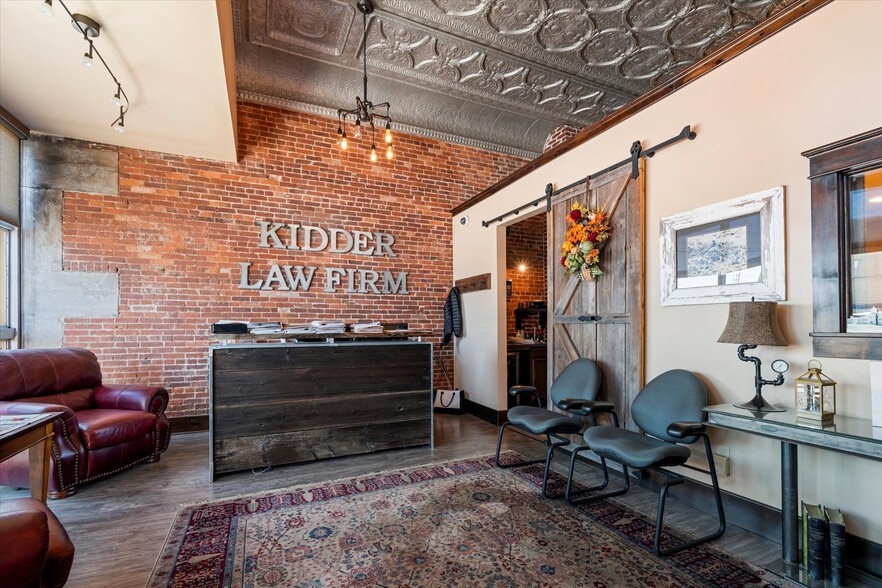 More Photos Of 127-131 W Market St, Cadiz Storefront Retail Residential For Sale