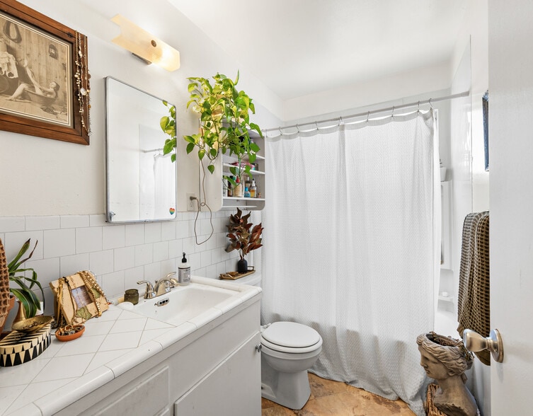 More Photos Of 505 Franklin St, Napa Apartments For Sale