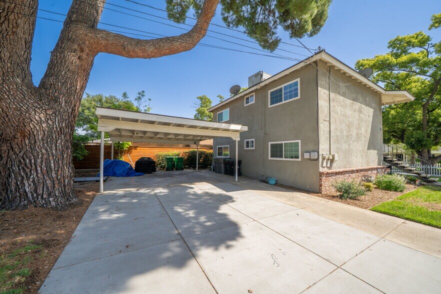 More Photos Of 2307 5th St, La Verne Multifamily For Sale