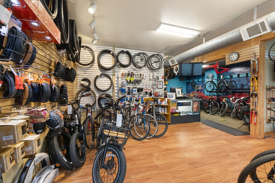 More Photos Of 442 Lincoln Ave, Steamboat Springs Flex For Sale