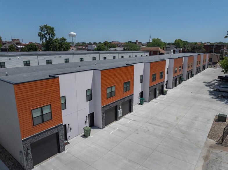 More Photos Of 201 S 8th St, Quincy Apartments For Sale