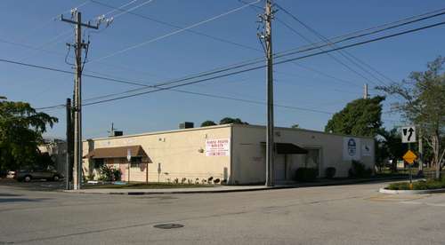 More Photos Of 100 SW 15th St, Fort Lauderdale Warehouse For Lease