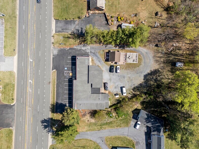 More Photos Of 2503 Jefferson Hwy, Waynesboro Freestanding For Lease