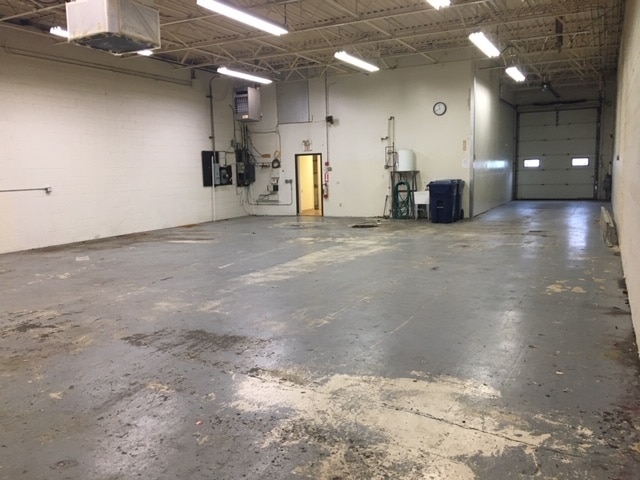 More Photos Of 110 Union St, Hackensack Warehouse For Lease