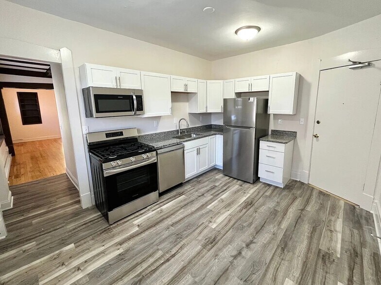 More Photos Of 604 Holly Ave, Saint Paul Apartments For Sale