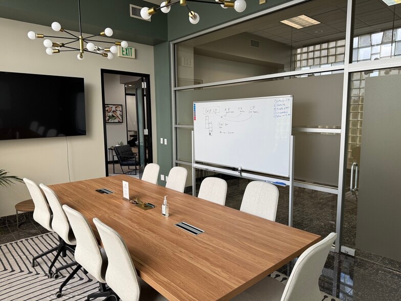 More Photos Of 1012 11th St, Modesto Office For Lease