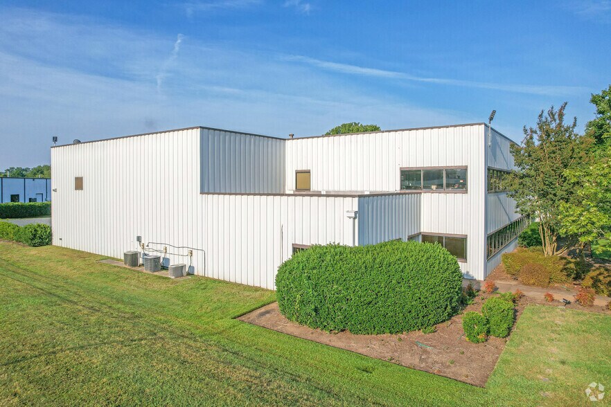 More Photos Of 12243 Nations Ford Rd, Pineville Light Manufacturing For Lease