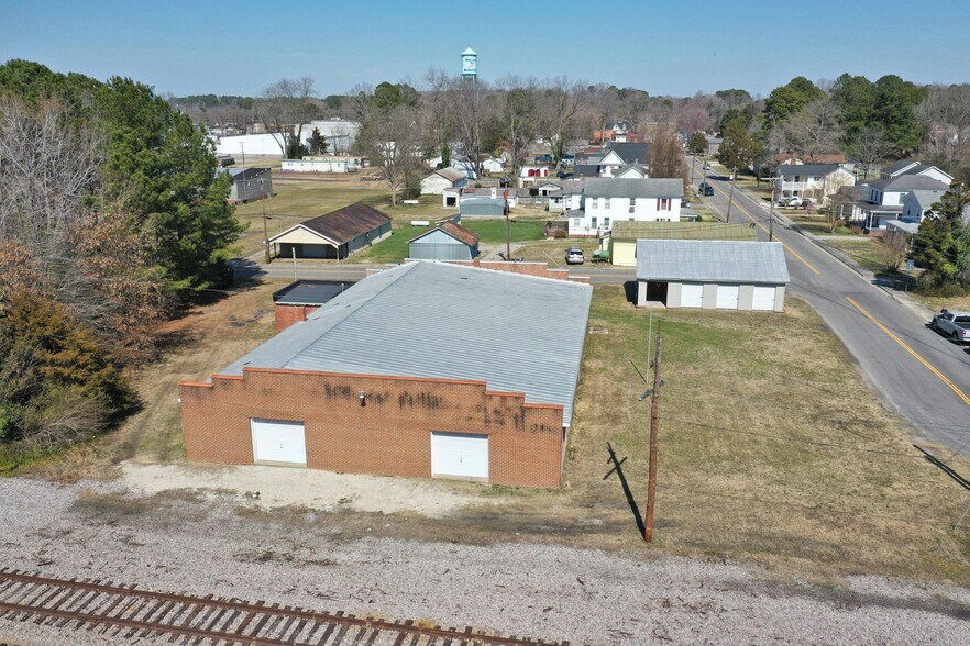 More Photos Of 300 Wilson Ave, Wakefield Sussex Self Storage For Sale