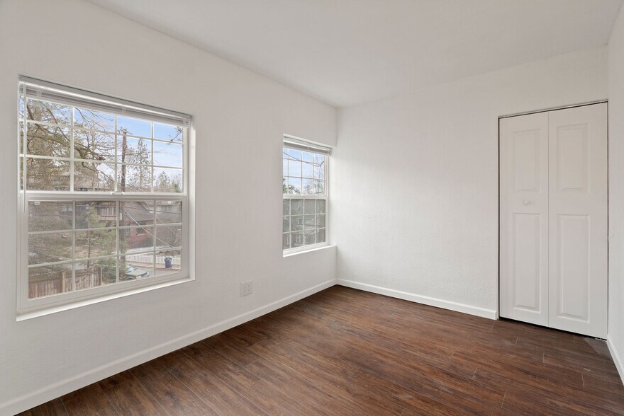 More Photos Of 901 S Lincoln St, Spokane Multifamily For Sale