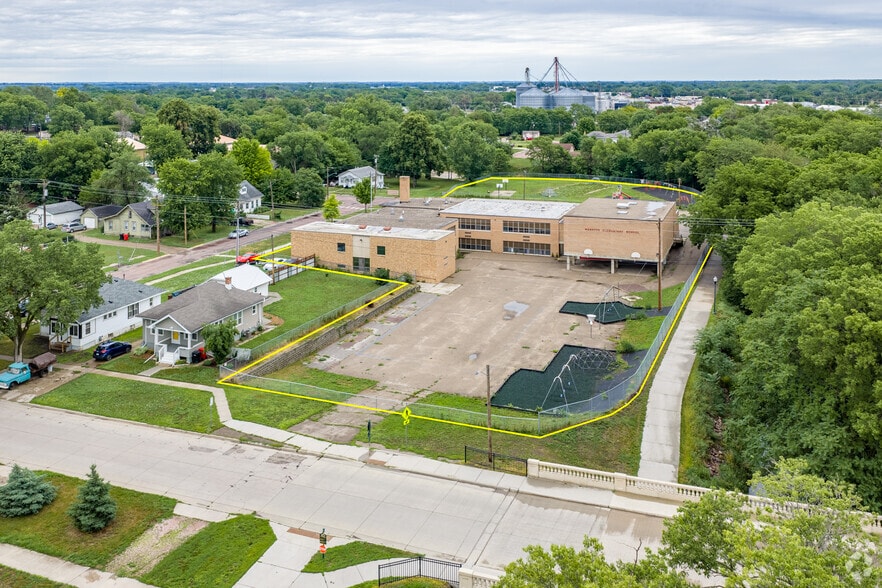 More Photos Of 613 Mulberry St, Yankton Schools For Sale