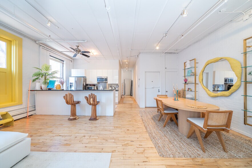 More Photos Of 125 Prince St, New York Apartments For Sale