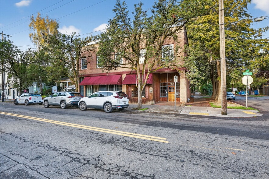 Primary Photo Of 8203 SE 13th Ave, Portland Office For Sale