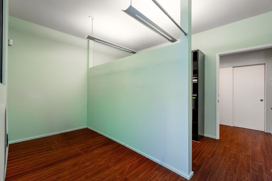 More Photos Of 189-193 S Civic Dr, Palm Springs Medical For Sale