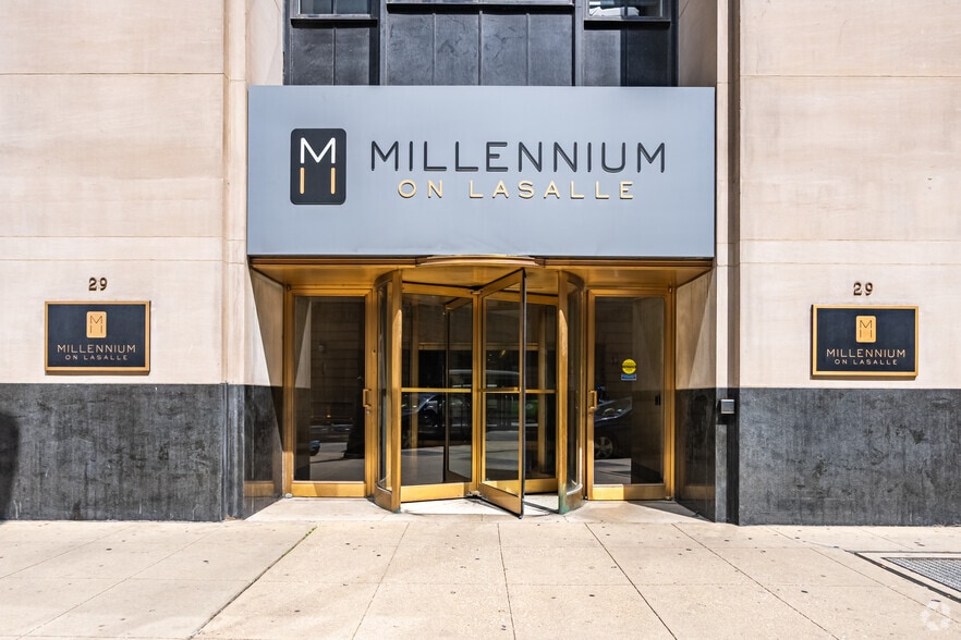 More Photos Of 29 S La Salle St, Chicago Apartments For Sale