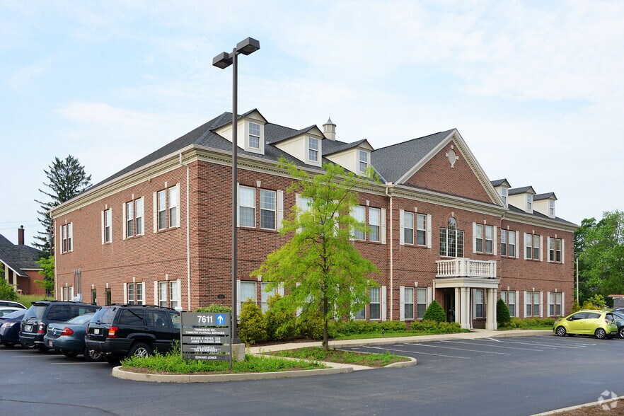 Primary Photo Of 7611 Cheviot Rd, Cincinnati Office For Lease