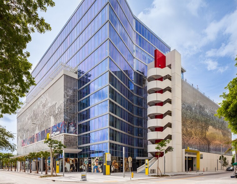 More Photos Of 161 NW 6th St, Miami Unknown For Lease