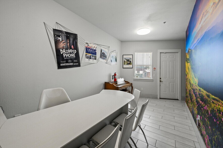 More Photos Of 251 S Mill St, Lewisville Apartments For Sale