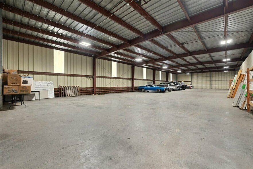 More Photos Of 118 Riverside Rd, Billings Research And Development For Sale