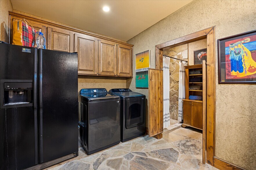 More Photos Of 1904 Floyd Rd, Weatherford Specialty For Sale