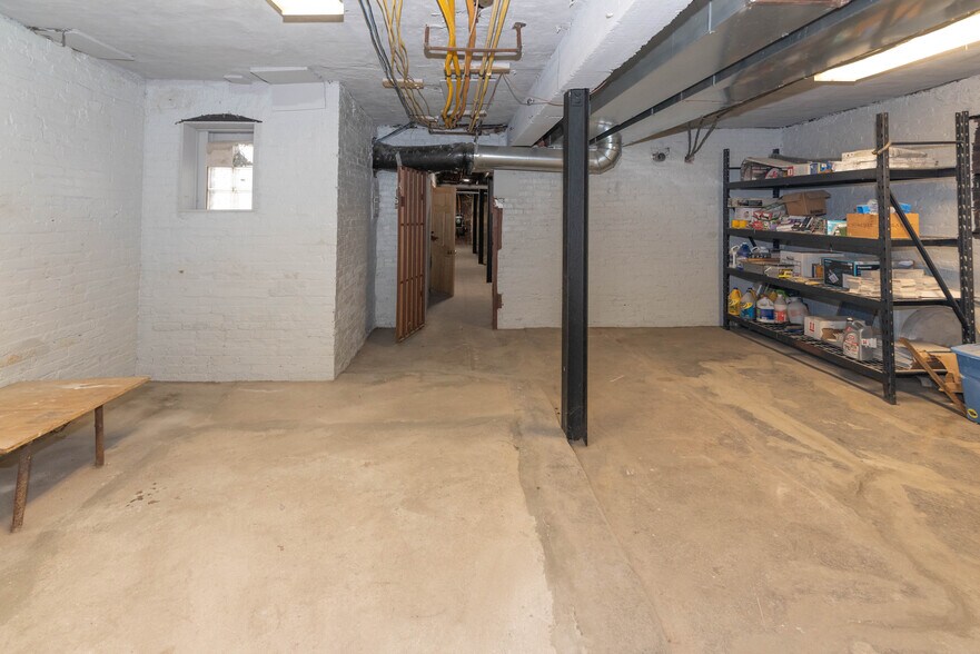 More Photos Of 2445 Lakeview Ave, Baltimore Apartments For Sale