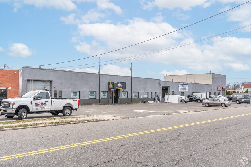 More Photos Of 60 Milbar Blvd, Farmingdale Warehouse For Lease