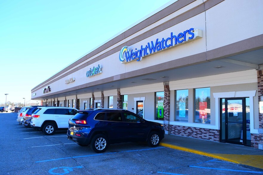 More Photos Of 820 State Route 9, Queensbury Unknown For Lease