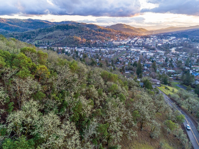 More Photos Of Northeast Sunset St., Roseburg Land For Sale