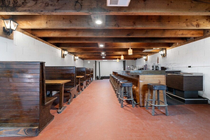 More Photos Of 2875 Larsen Dr, Camino Winery Vineyard For Lease